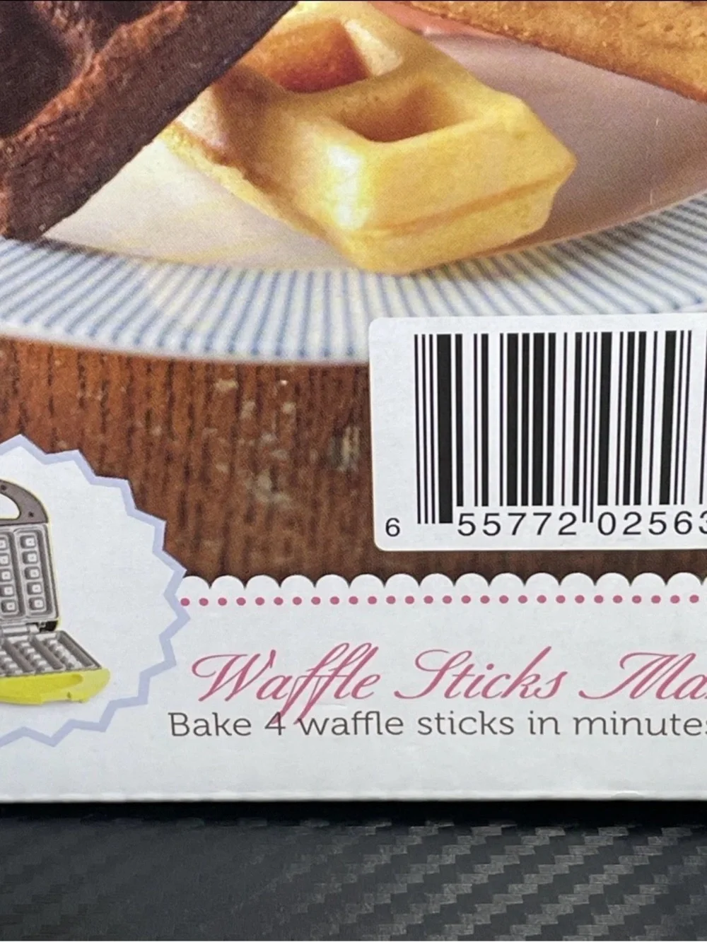 Baby Cakes Yellow Mini Nonstick Coated Waffle Stick Maker Model WMM-401 New